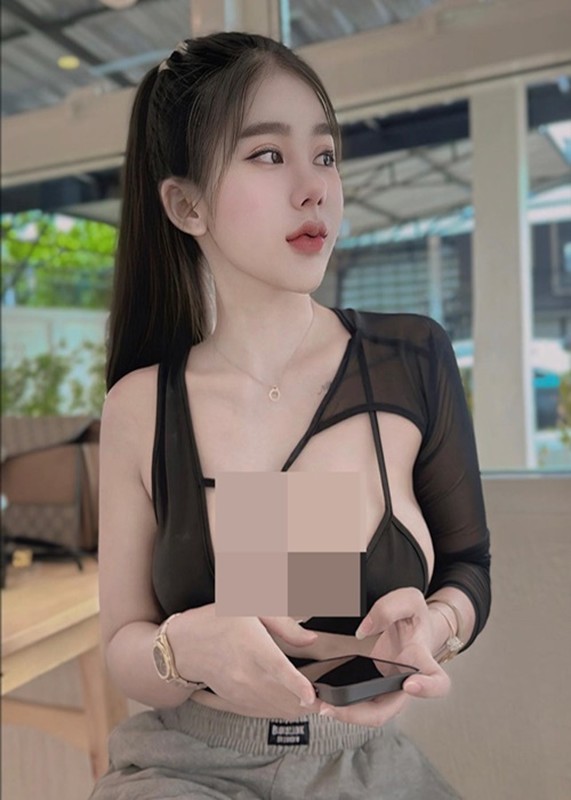 Hot girl xam tro “mac nhu khong” noi cong cong, nhin phat nguong-Hinh-6
