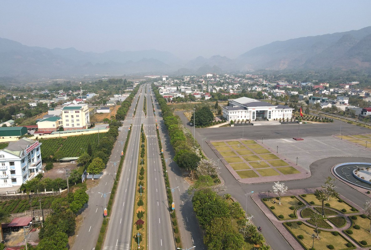 Ngam Lai Chau tu tren cao-Hinh-7