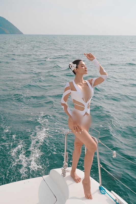 Phuong Trinh Jolie dien bikini khoe dang nong bong hau nang nguc-Hinh-2