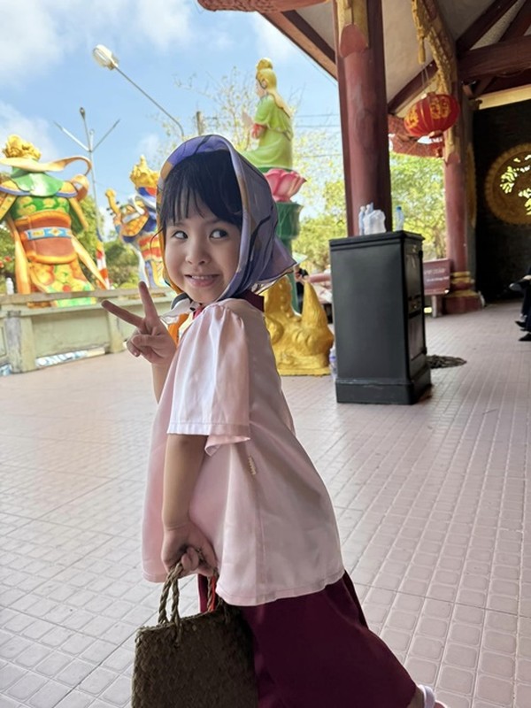 View - 	Con gái 3 tuổi đáng yêu của Jack Thiên An