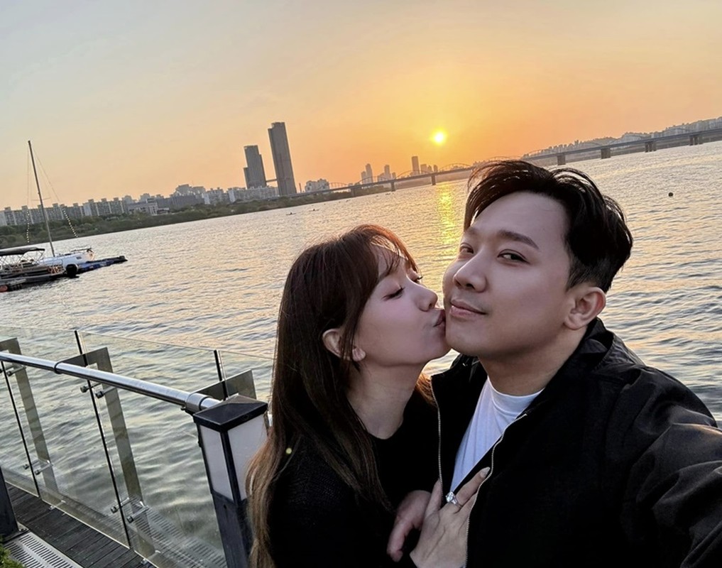 View - 	Lỡ nhận show ngày sinh nhật Hari Won Trấn Thành liền nịnh vợ