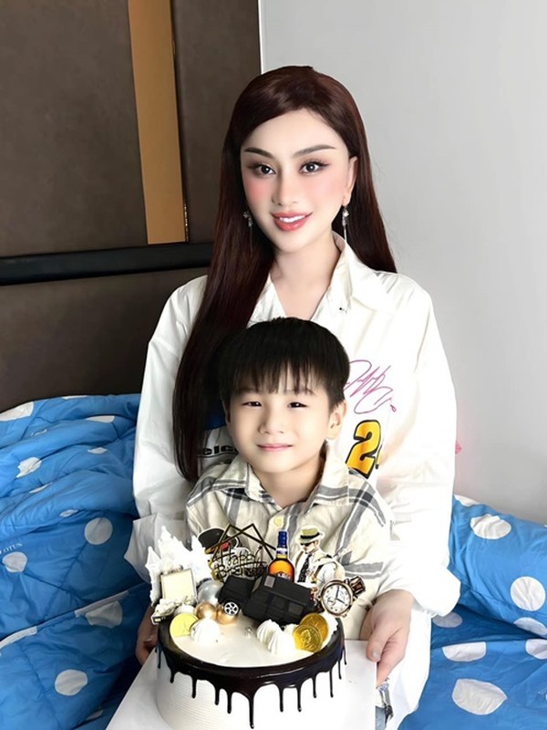 Lam Khanh Chi's life after 3 years of divorce - Picture 4