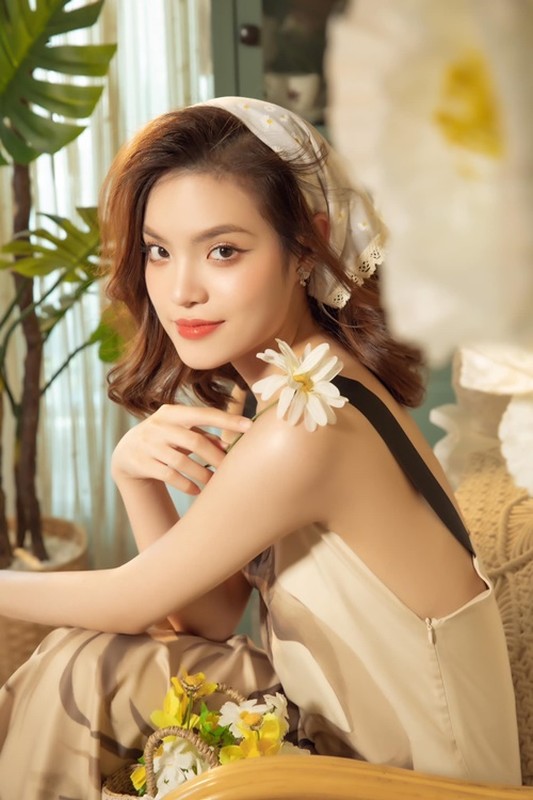 Sunny Dan Ngoc: Gioi xinh, tung duoc Ly Hai goi la “thien than”-Hinh-3