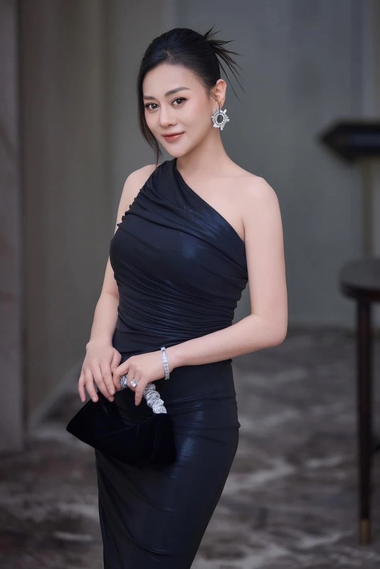 Shark Binh - How are Phuong Oanh now?-Picture-5