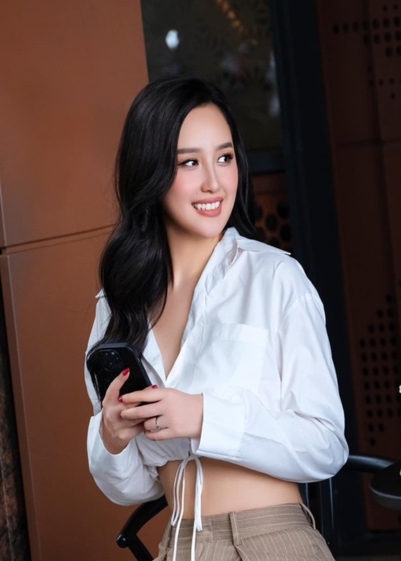 Ro tin don Hoa hau Mai Phuong Thuy sap lam dam cuoi-Hinh-2