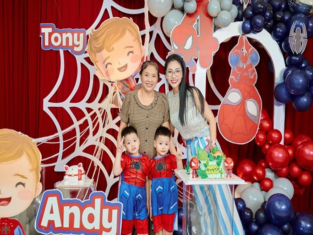 Dang Thu Thao organized a grand birthday party for her two sons - Photo 3