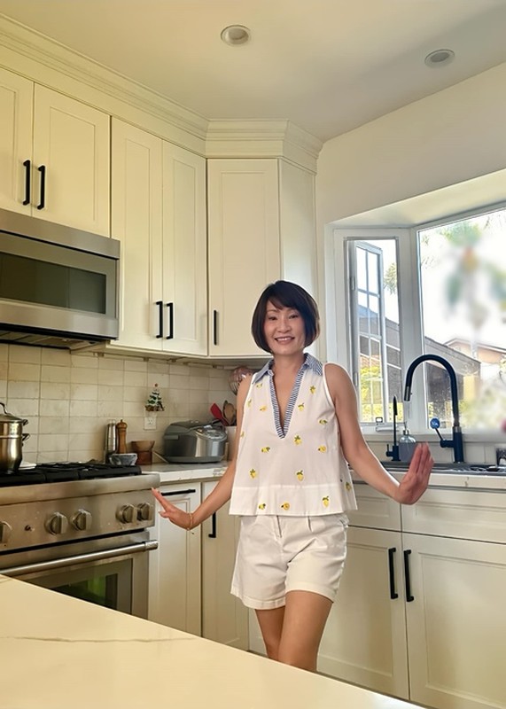 Hong Dao's life in a villa in the US after divorce - Picture 4