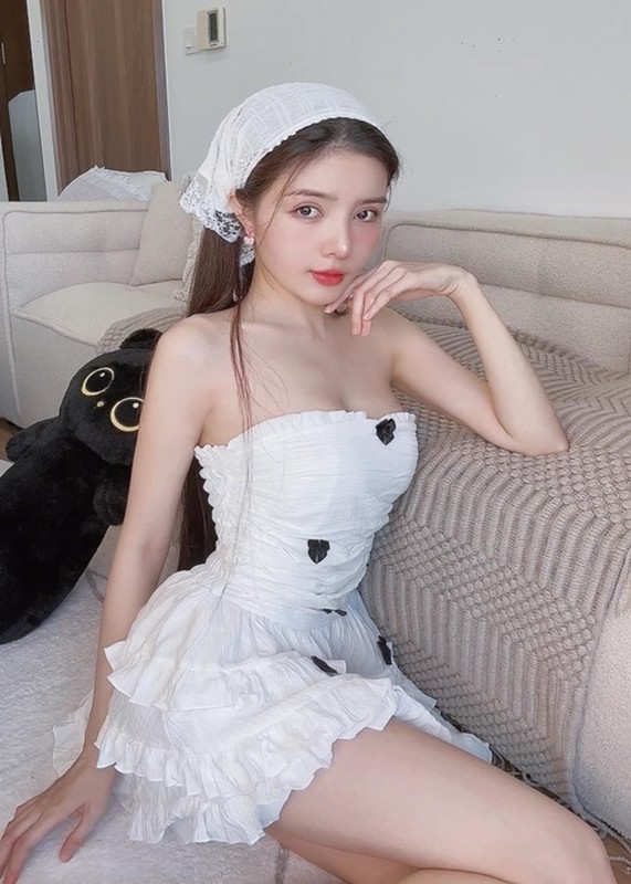 Lilly Luta - tinh cu cua Bui Anh Tuan ngay cang nong bong-Hinh-5