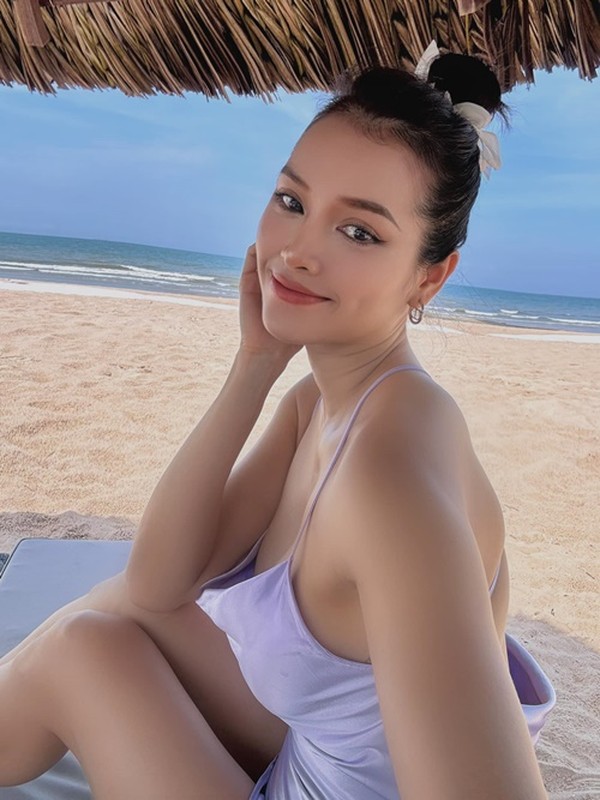 Phuong Trinh Jolie's beauty when pregnant for the 3rd time - Photo 7