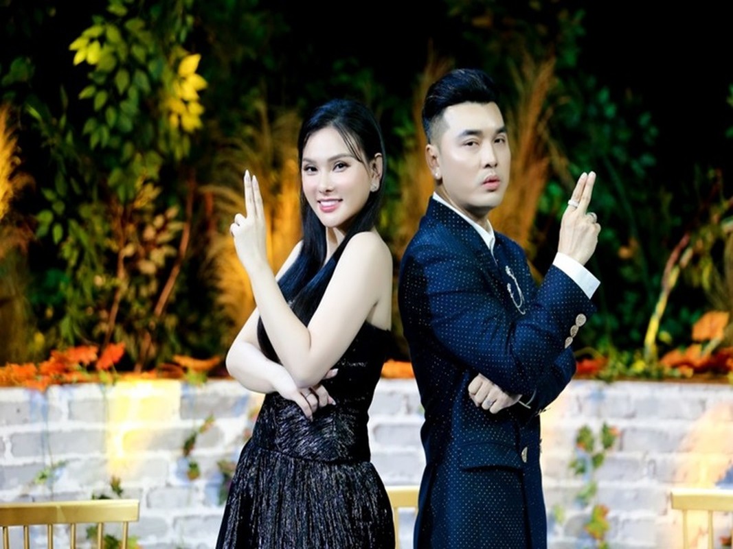 Ung Hoang Phuc and his wife attended their daughter's birthday party Thu Thuy-Picture-5