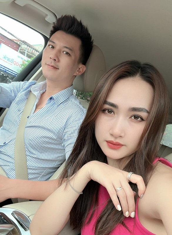 View - 	Vợ Hà Việt Dũng nhan sắc như hot girl sở hữu vòng eo 62cm