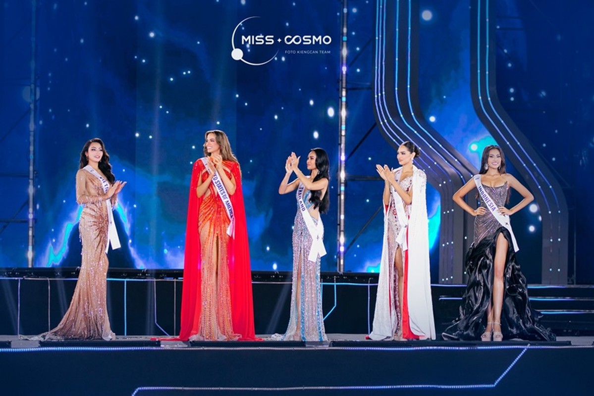 View - 	Nhan sắc cô gái đăng quang Miss Cosmo 2024 ở Việt Nam