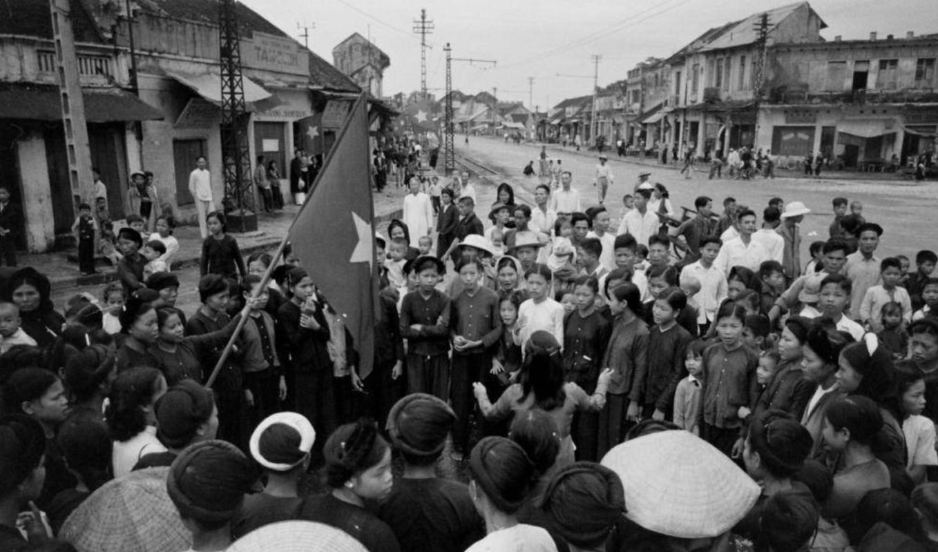 View - 	Khoảnh khắc khó quên trong ngày Giải phóng Thủ đô 10/10/1954