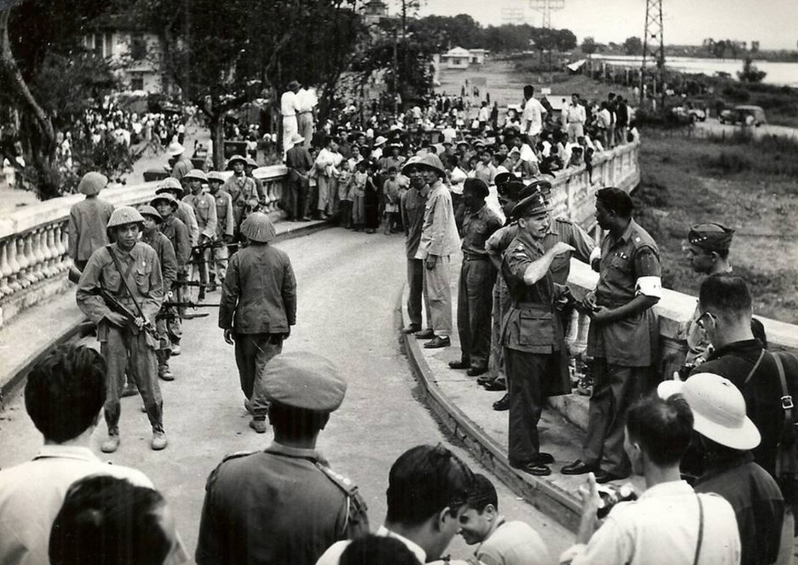 View - 	Khoảnh khắc khó quên trong ngày Giải phóng Thủ đô 10/10/1954