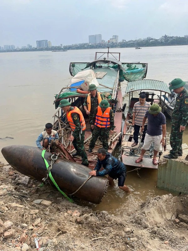 Toan canh huy no thanh cong qua bom 1.362kg