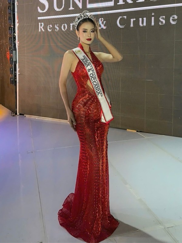 Sac voc goi cam cua A hau 3 Miss Intercontinental 2024 Bui Khanh Linh