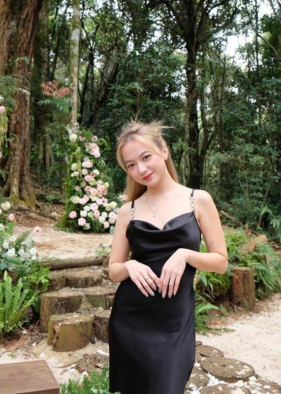 Xuan Nghi khoe anh hen ho ban trai dip Giang sinh-Hinh-3