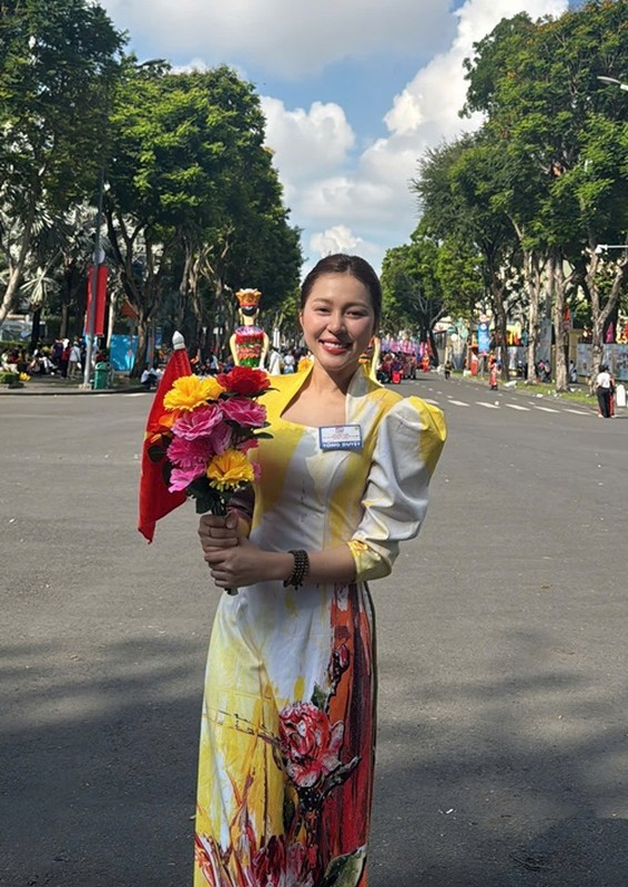 Bao Ngoc va dan hoa hau tuoi tan trong le tong duyet dieu binh-Hinh-2