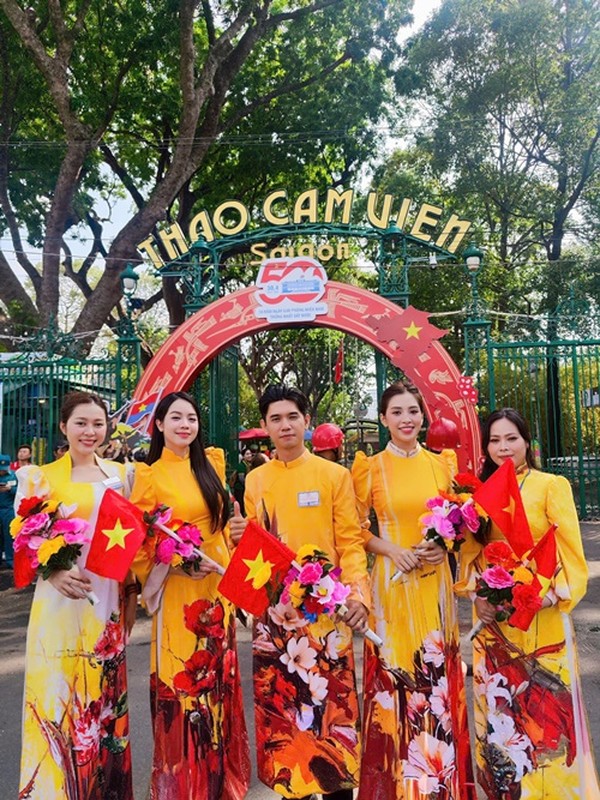 Bao Ngoc va dan hoa hau tuoi tan trong le tong duyet dieu binh-Hinh-7