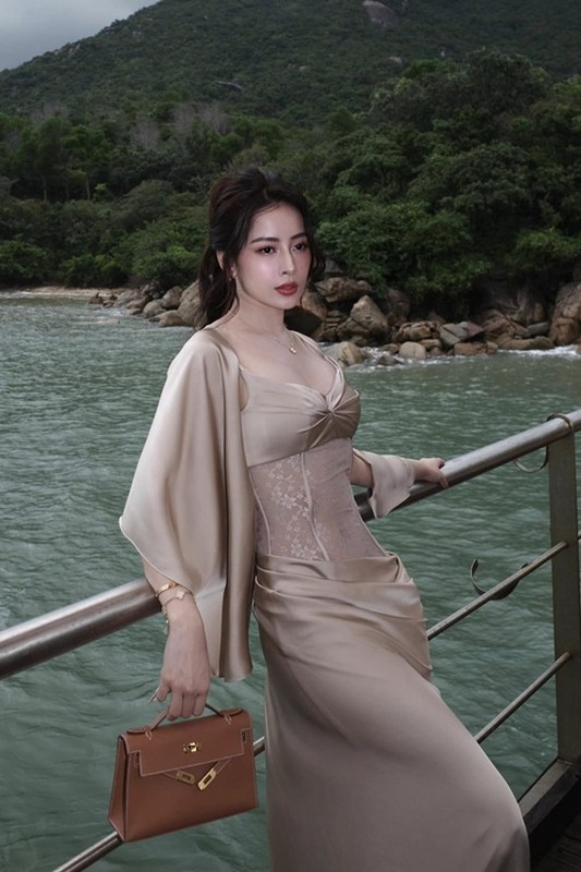 Bộ tứ hot girl đời đầu “thăng hạng” nhan sắc, là phú bà - Hình 12 Bo tu hot girl doi dau “thang hang” nhan sac, la phu ba-Hinh-12