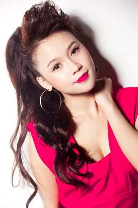 Bộ tứ hot girl đời đầu “thăng hạng” nhan sắc, là phú bà - Hình 7 Bo tu hot girl doi dau “thang hang” nhan sac, la phu ba-Hinh-7