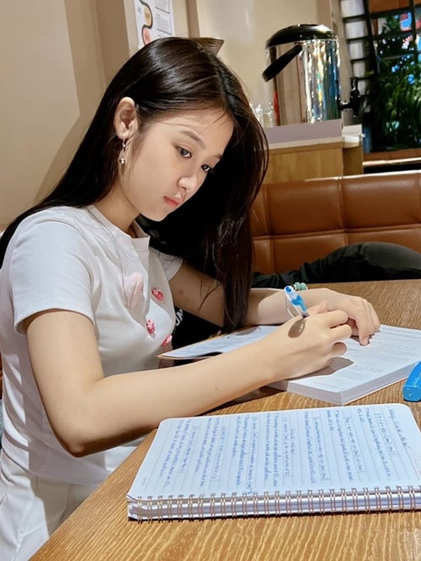 Chân dung sao nhí đóng “Lật mặt 8” của Lý Hải - Hình 11 Chan dung sao nhi dong “Lat mat 8” cua Ly Hai-Hinh-11