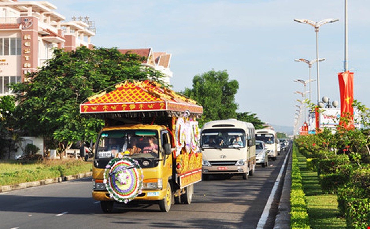 Nghen ngao vinh biet Thieu uy phi cong Pham Duc Trung-Hinh-9