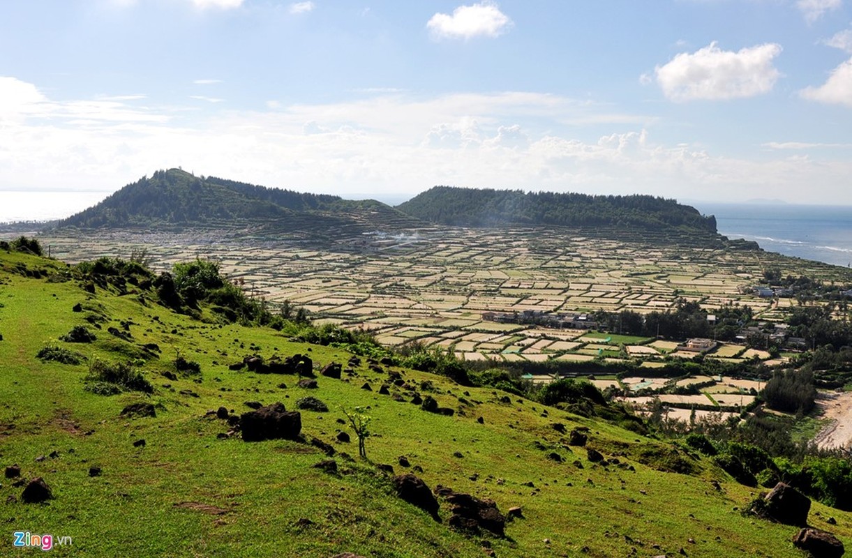 Ve thanh binh hiem co o dao Ly Son hut hon du khach