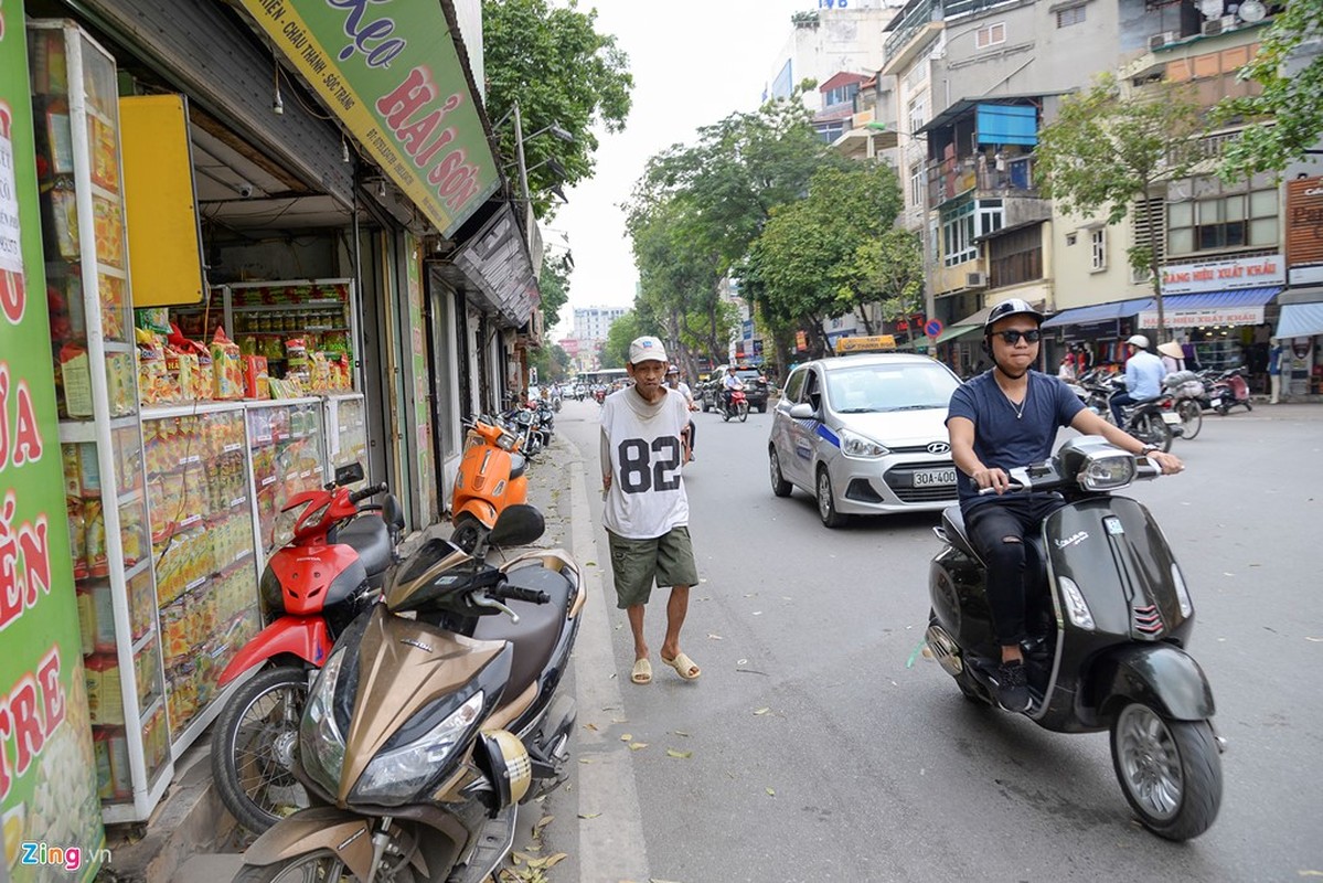 Via he “co nhu khong” tren nhung tuyen pho Ha Noi-Hinh-5