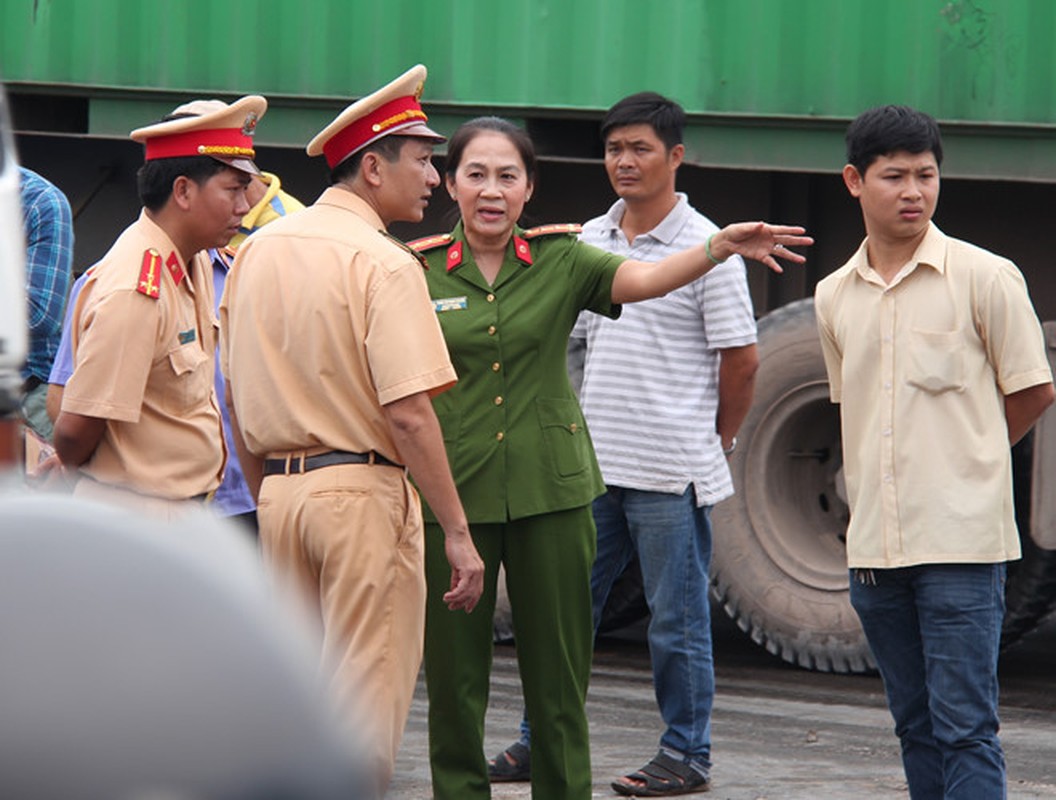 Sau ky luat, nu Pho GD Cong an dau tien tinh Dong Nai xin ve huu-Hinh-5