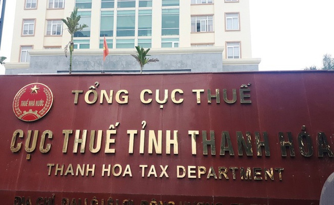 Diem danh hang loat quan chuc 