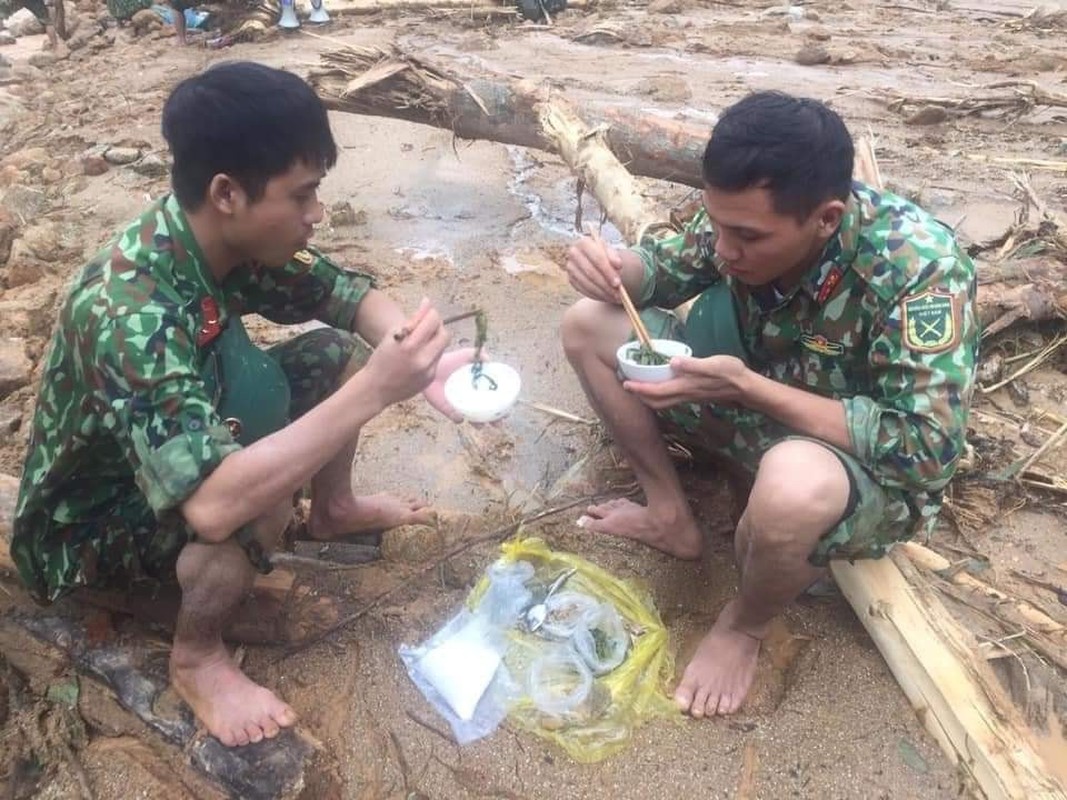 Sat lo thuy dien Rao Trang 3: Boc tung vien da, mieng dat de tim dong doi-Hinh-7