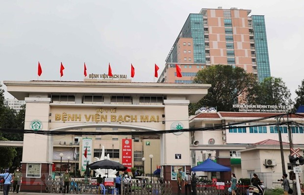 Nang khong thiet bi y te, bao lanh dao Vien Bach Mai 