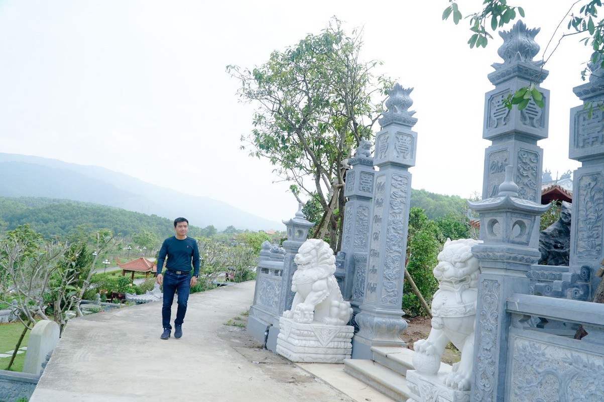 Tet Thanh minh, ghe tham khu nghia trang tien ty cua nha giau-Hinh-3