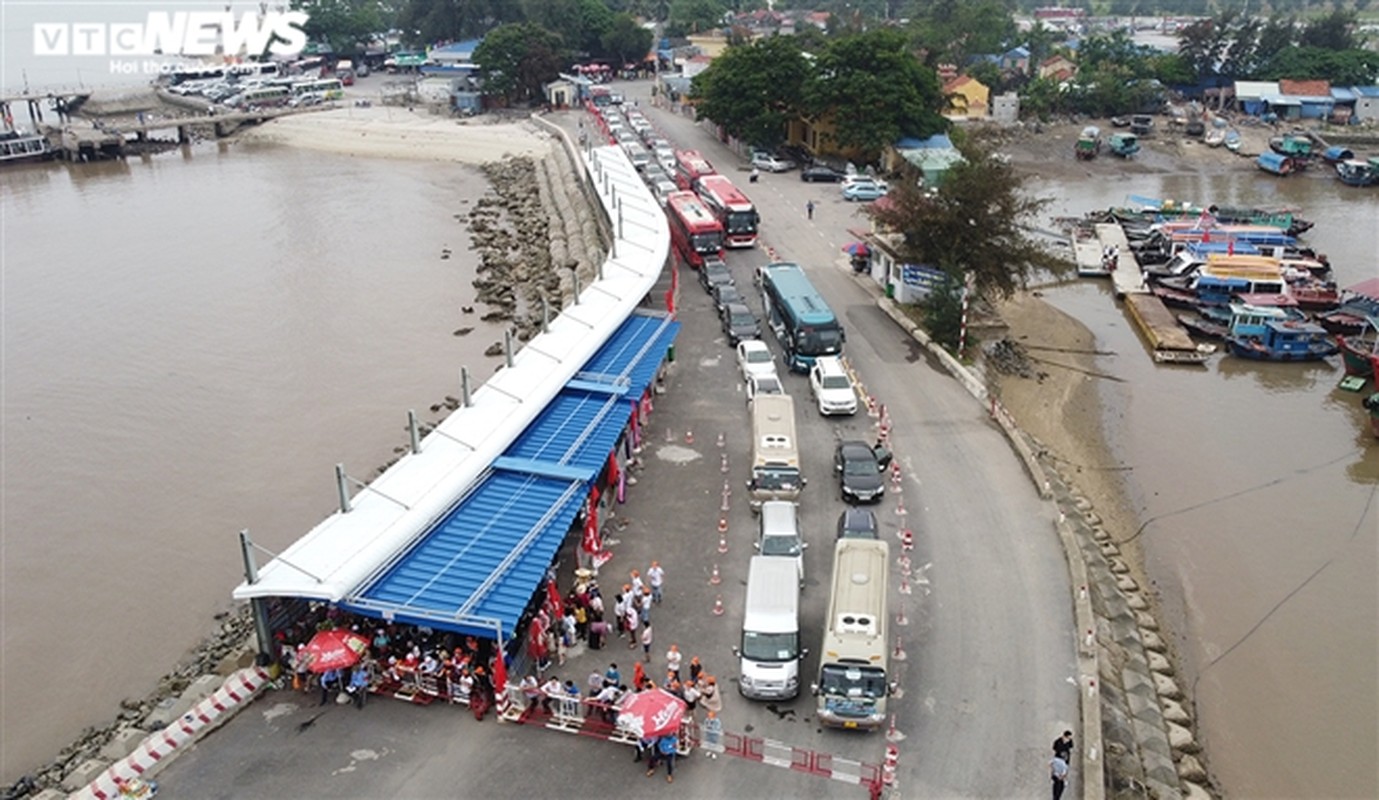 Nhieu tuyen duong ca nuoc un tac nghiem trong trong ngay 30/4-Hinh-8