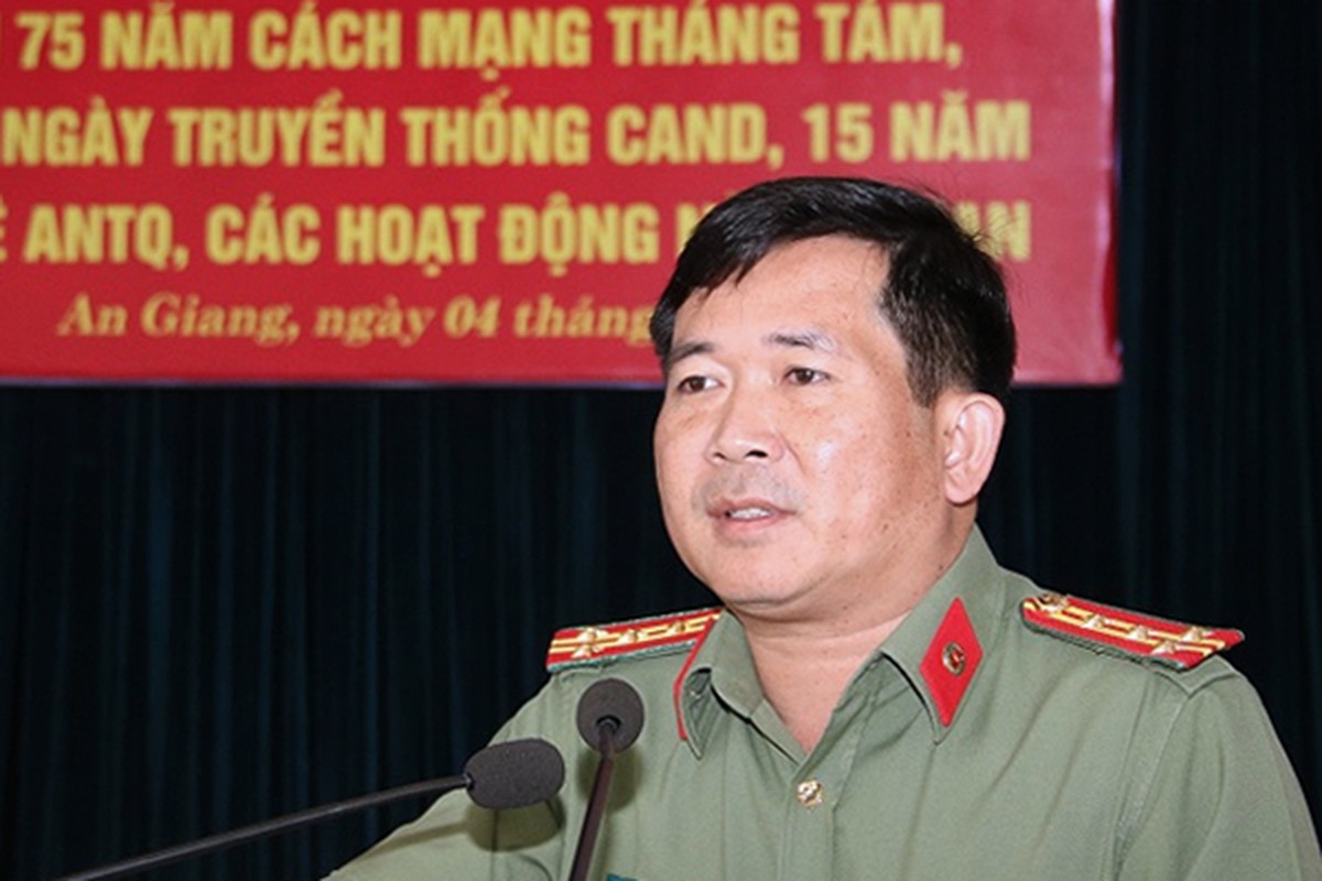 GD Cong an tinh cong khai SDT ca nhan: Moi ngay nhan hang tram cuoc goi-Hinh-5