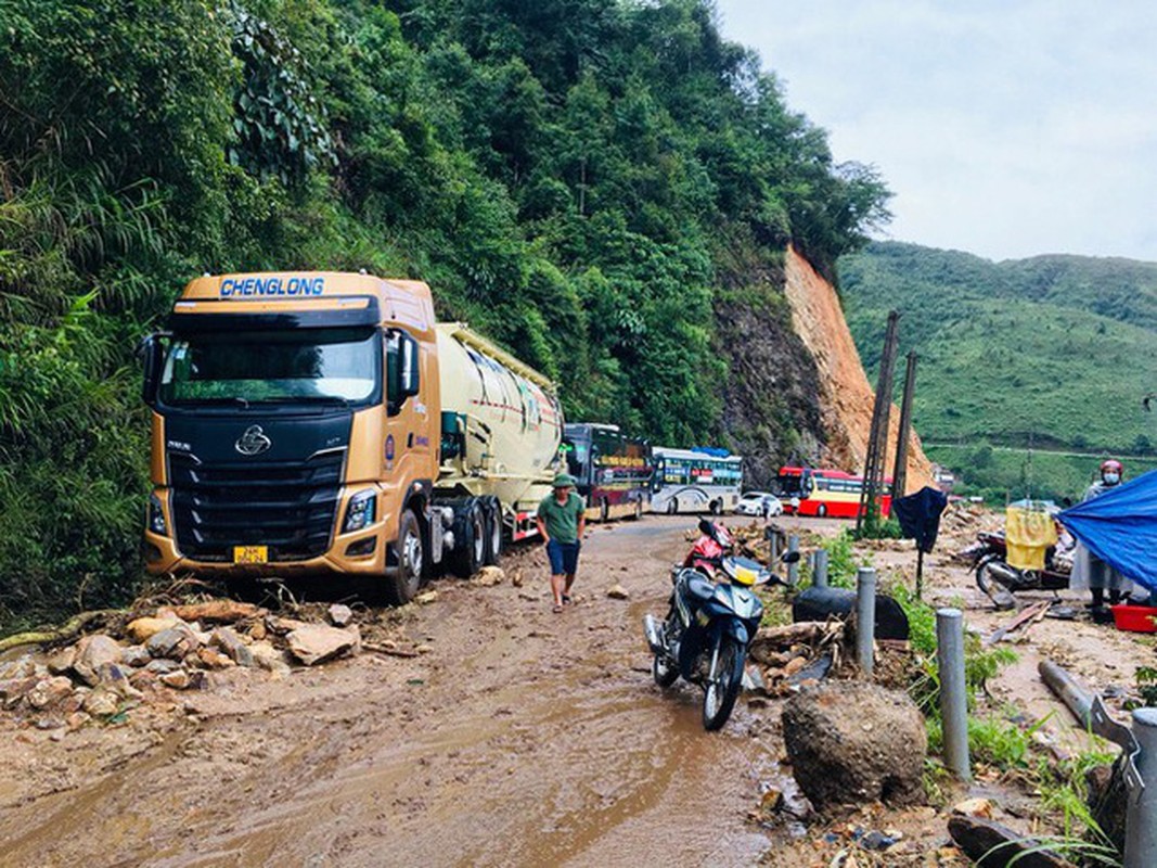 Khu du lich Cat Cat Sa Pa tan hoang sau lu quet-Hinh-3