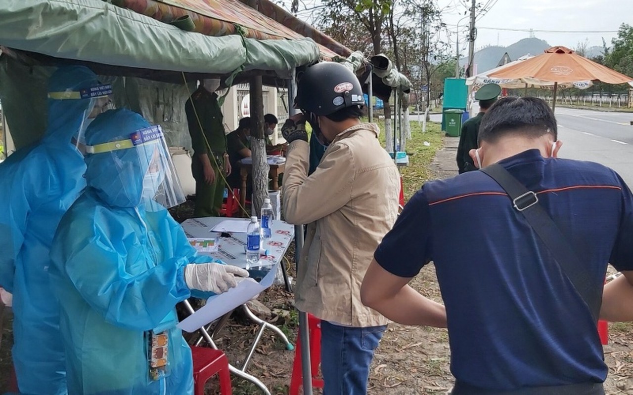 Muc xu phat trong phong, chong COVID-19 tai Da Nang-Hinh-4