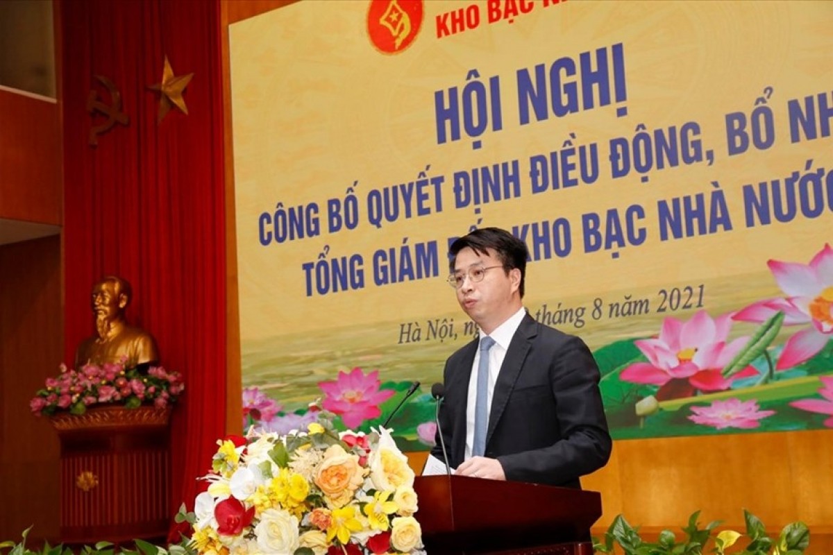 Chan dung tan Tong Giam doc Kho bac Nha nuoc-Hinh-3