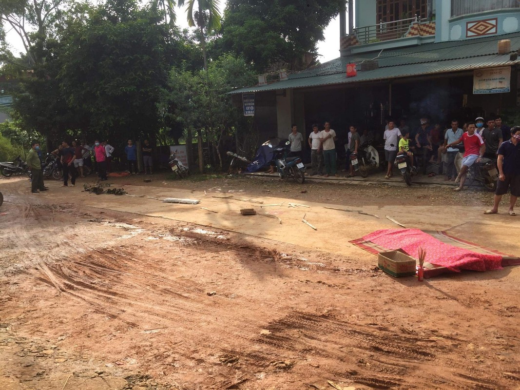 Nguyen nhan nguoi dan ong bi chem chet giua duong o Tuyen Quang-Hinh-4