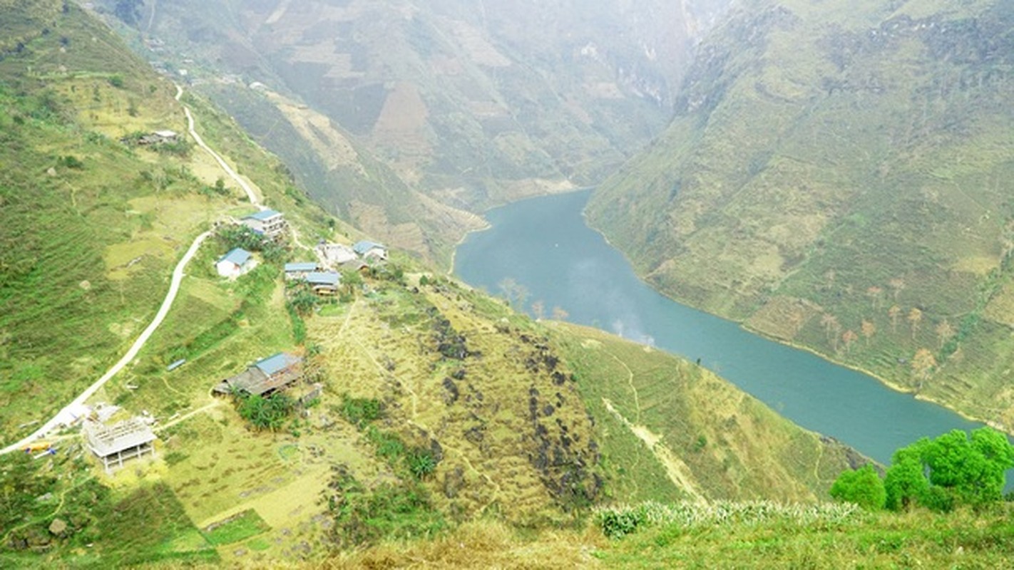 Choang ngop ve dep nhu tien canh cua song Nho Que Ha Giang