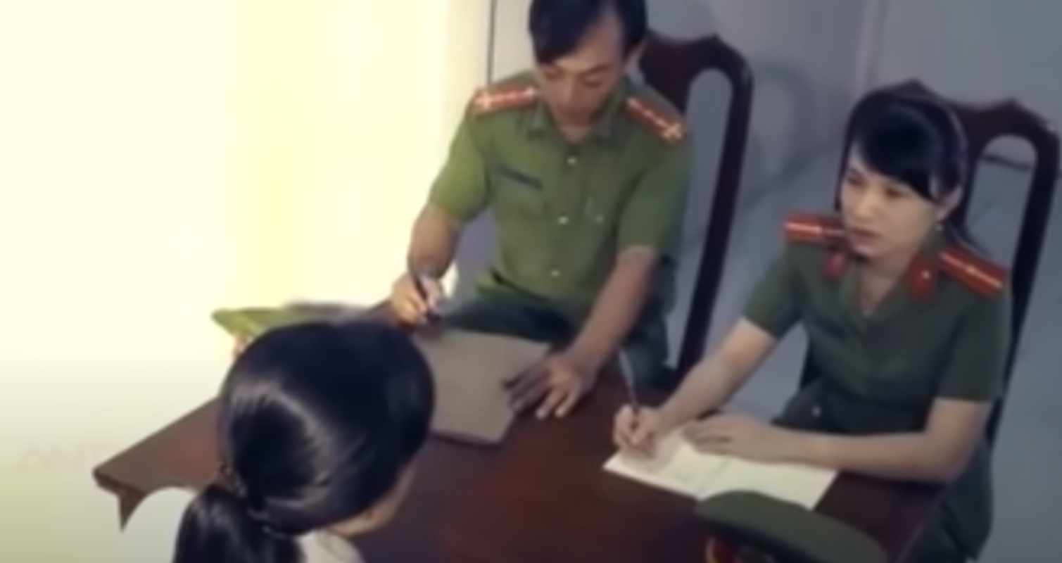 Hanh trinh pha an: Nguoi dan ba dam loan va toi ac dong troi-Hinh-18