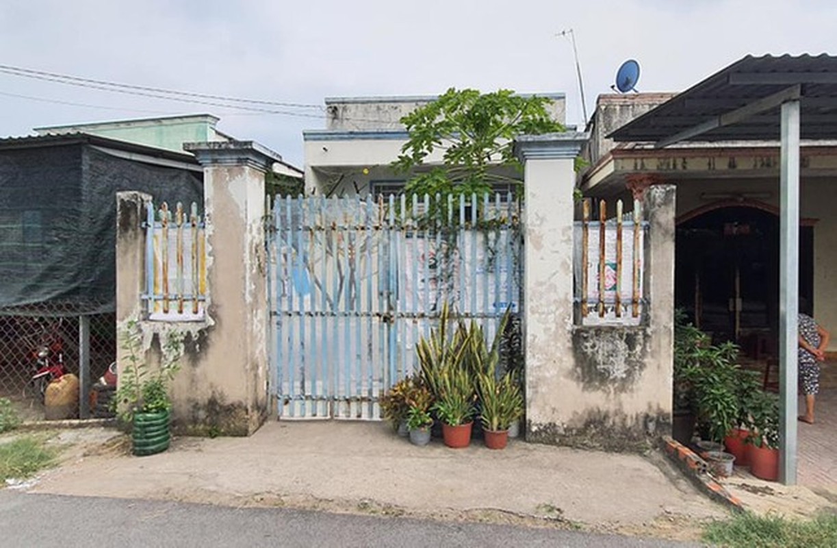 Tin nong 11/4: Nghi an be gai 7 tuoi bi bao hanh den chet