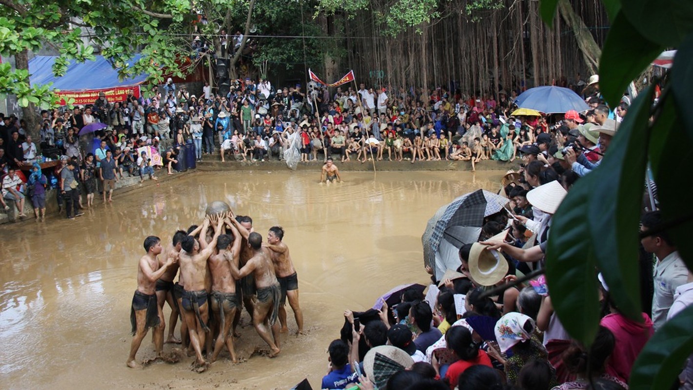 Vi sao hang chuc thanh nien coi tran, dong kho tranh nhau qua cau o Bac Giang-Hinh-4