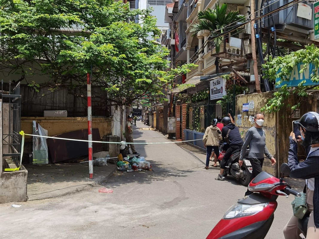 Ha Noi: Nguoi dan ong roi tu tang 6 khach san xuong dat tu vong-Hinh-4