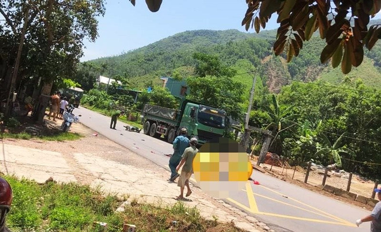 Tin nong 30/5: Cai nhau voi ban gai, nhay tu tang 22 xuong mai hien tu vong-Hinh-7