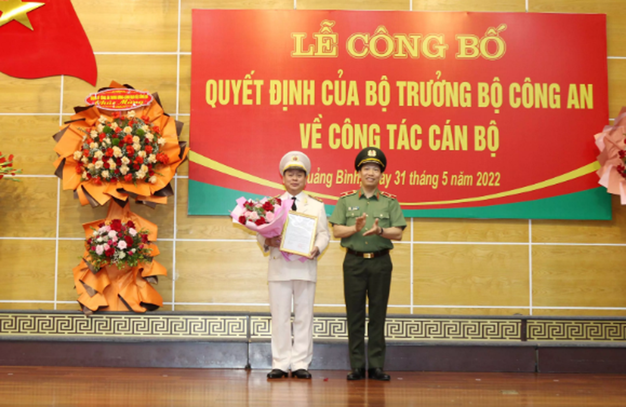 Dai ta Nguyen Huu Hop lam Giam doc Cong an tinh Quang Binh