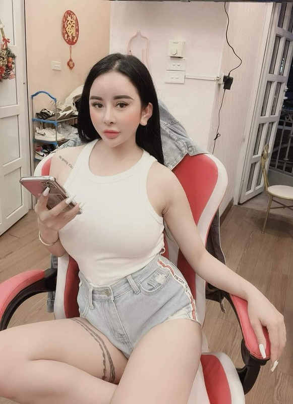 Chan dung “hot girl” vua bi bat vi mua ban ma tuy o Ha Noi-Hinh-6