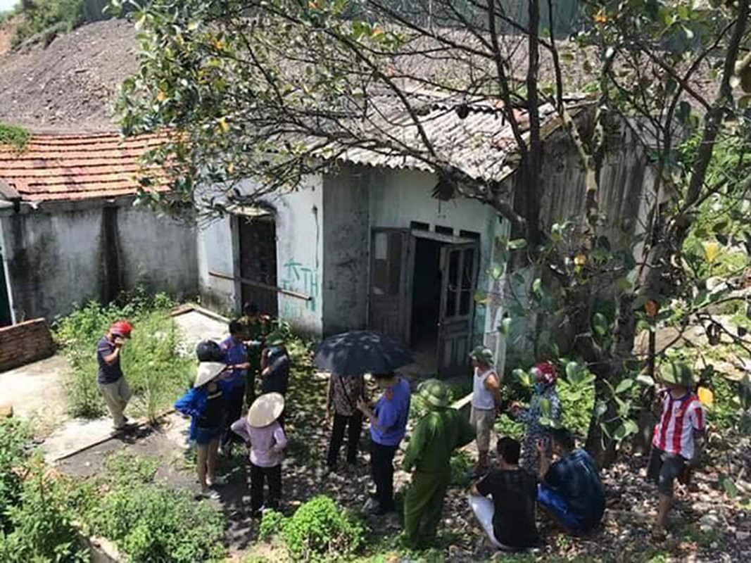 Xac thieu nu khoa than trong ngoi nha khoa trai, lo toi ac kinh hoang-Hinh-3