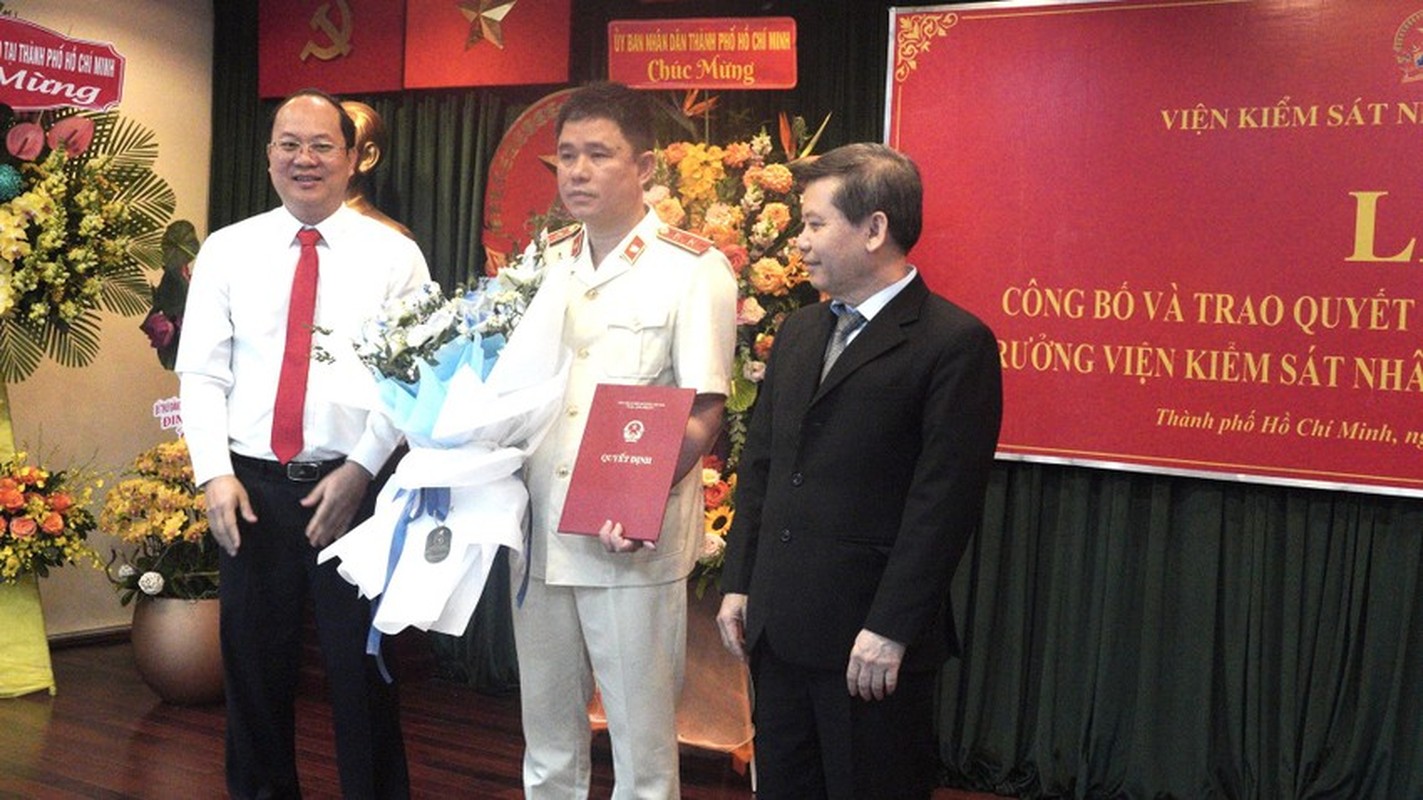 Chan dung ong Nguyen Duc Thai- tan Vien truong VKSND TP HCM-Hinh-2